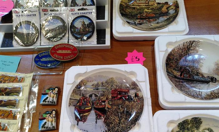 plates, fridge magenets and more from Llanymynech Canal Wharf